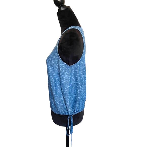 Universal Thread Chambray Printed Top Blue Women's S New - Picture 4 of 7